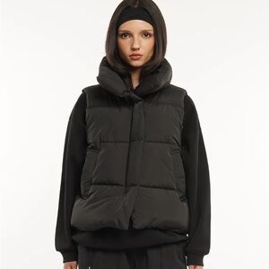 Puffit Winter Warmer Puffer Gilet Vest sz M nwt